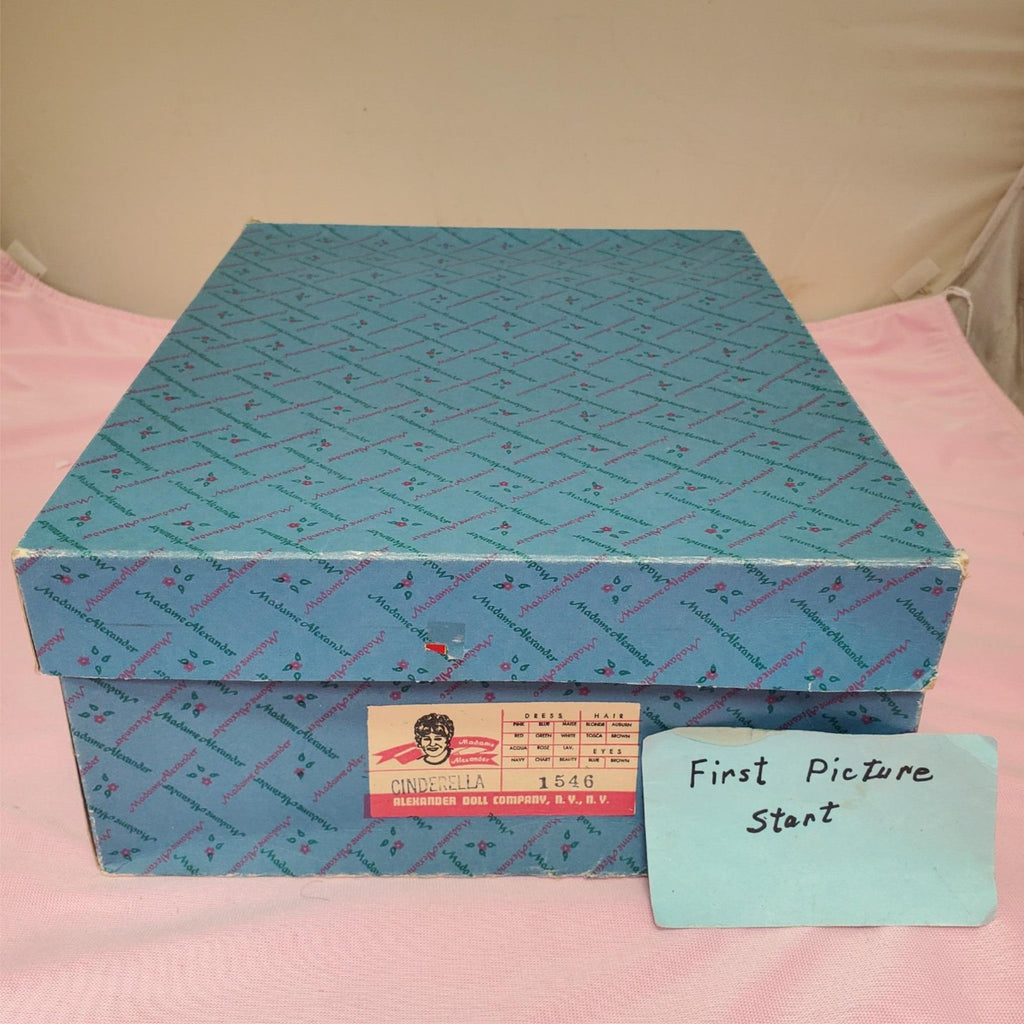 Madame Alexander #1546 Cinderella Doll with Box & Stand
