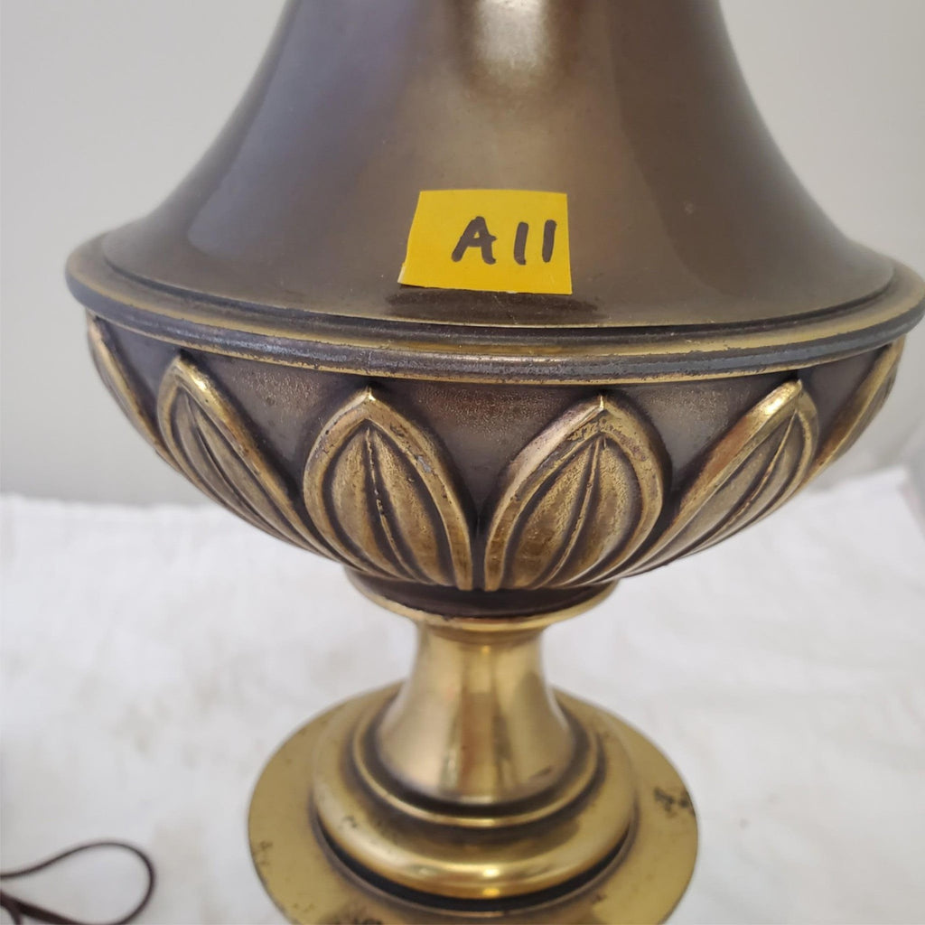 Vintage Stiffel Brass Urn Portable Table Lamp A11