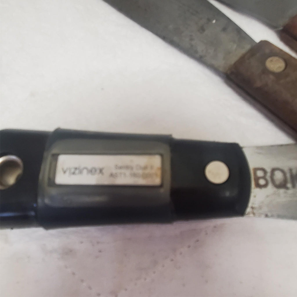 Set of 4 Assorted Putty Knives and Scrapers LOT-503