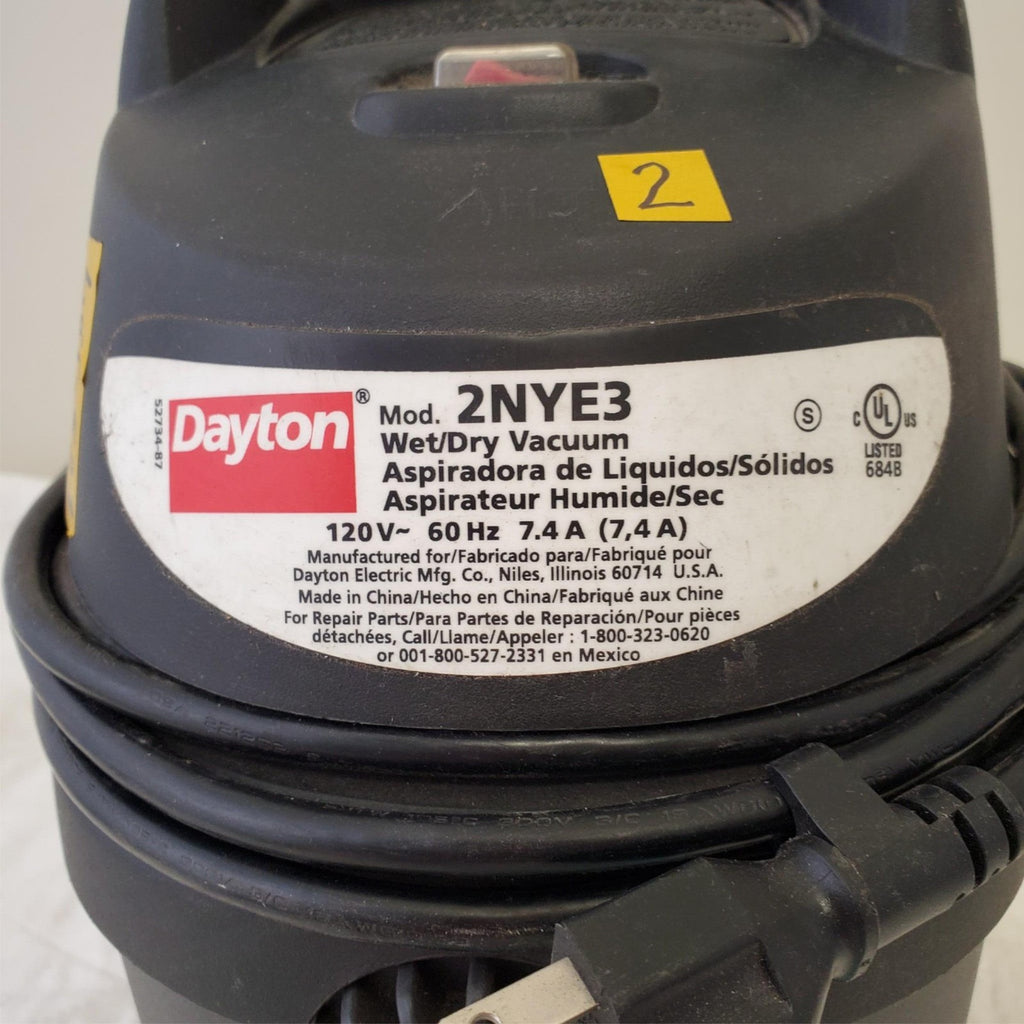 DAYTON Vacuum 2NYE3 1 1/2 gal Tank Wet/Dry Vacuum Cleaner (1) LOT 521
