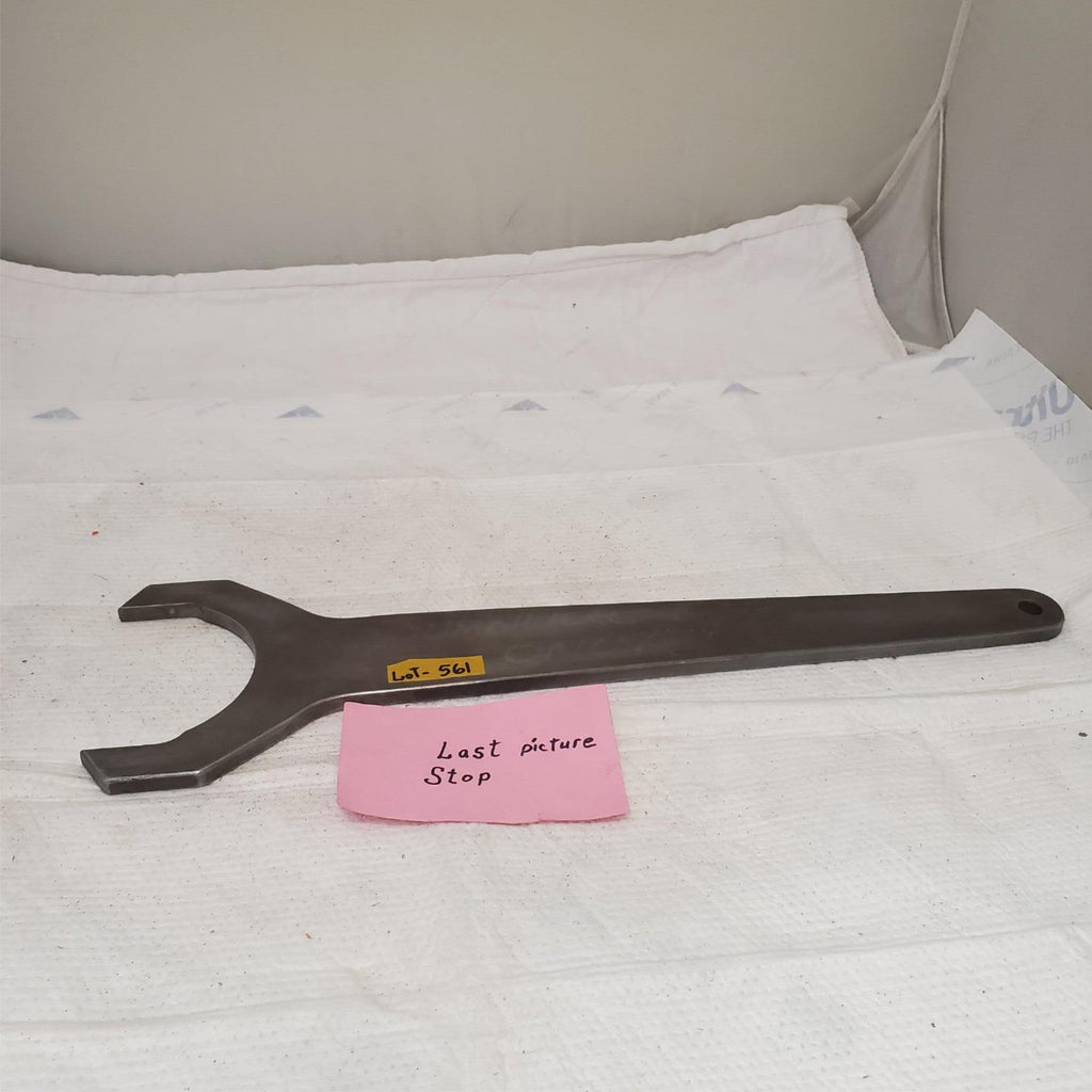 Shop Aid  4.25 inch spanner Wrench LOT- 561