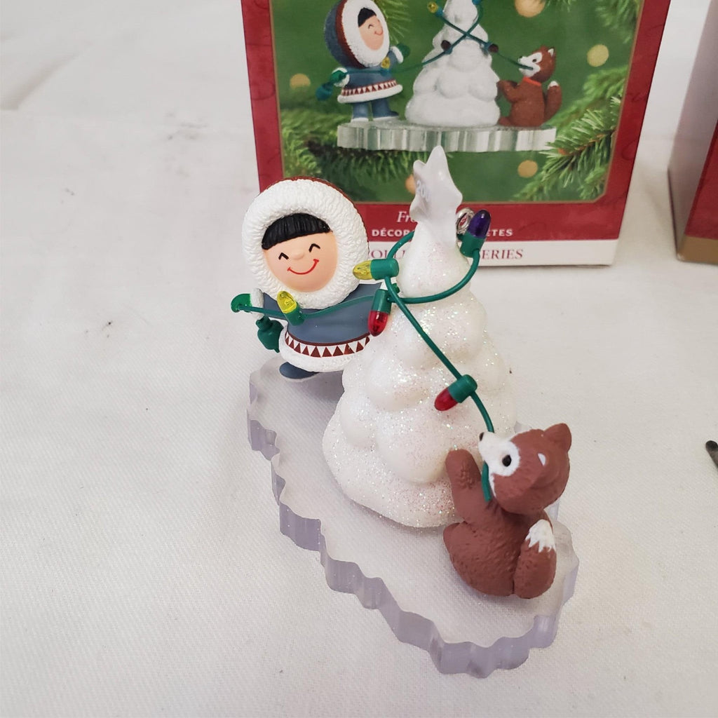 Set of 2 Hallmark Keepsake Ornament Frosty Friends #1