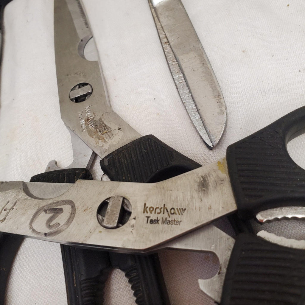 Lot of 15 Assorted Cutting Shears Pinking Scissors LOT-972