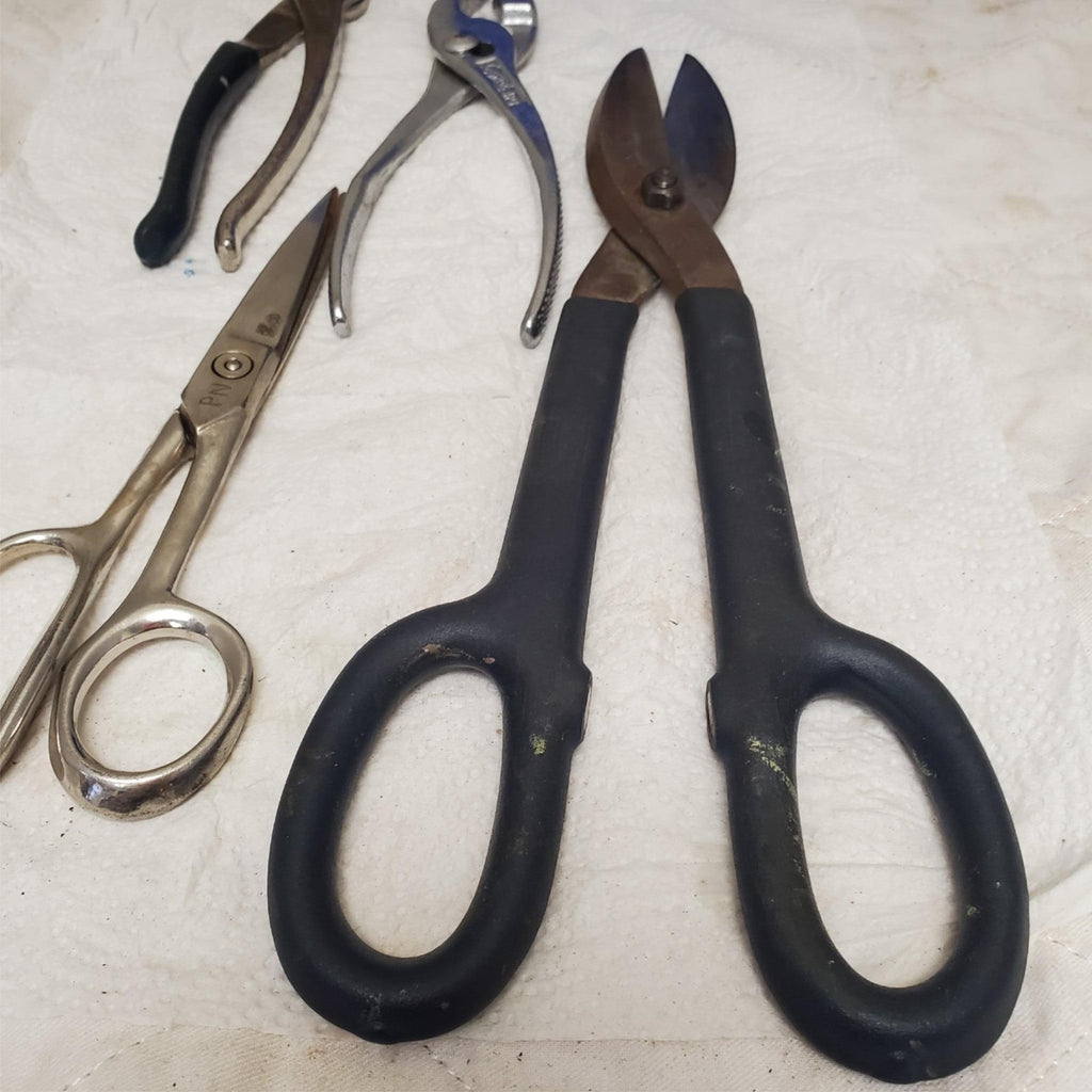 Lot of 4 Assorted Tinner Snips Scissors & Pliers LOT-315
