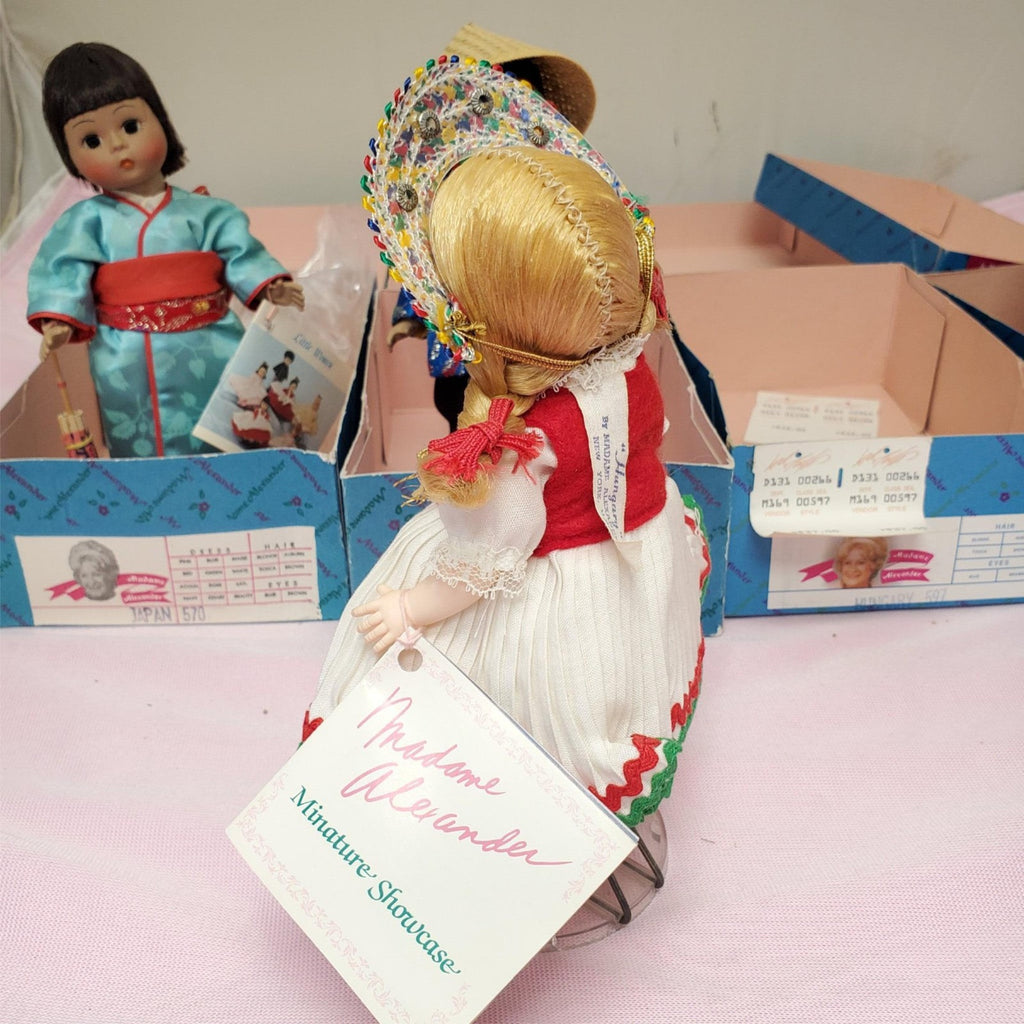Set Of 4 Vintage Madame Alexander Miniature Showcase Series Dolls