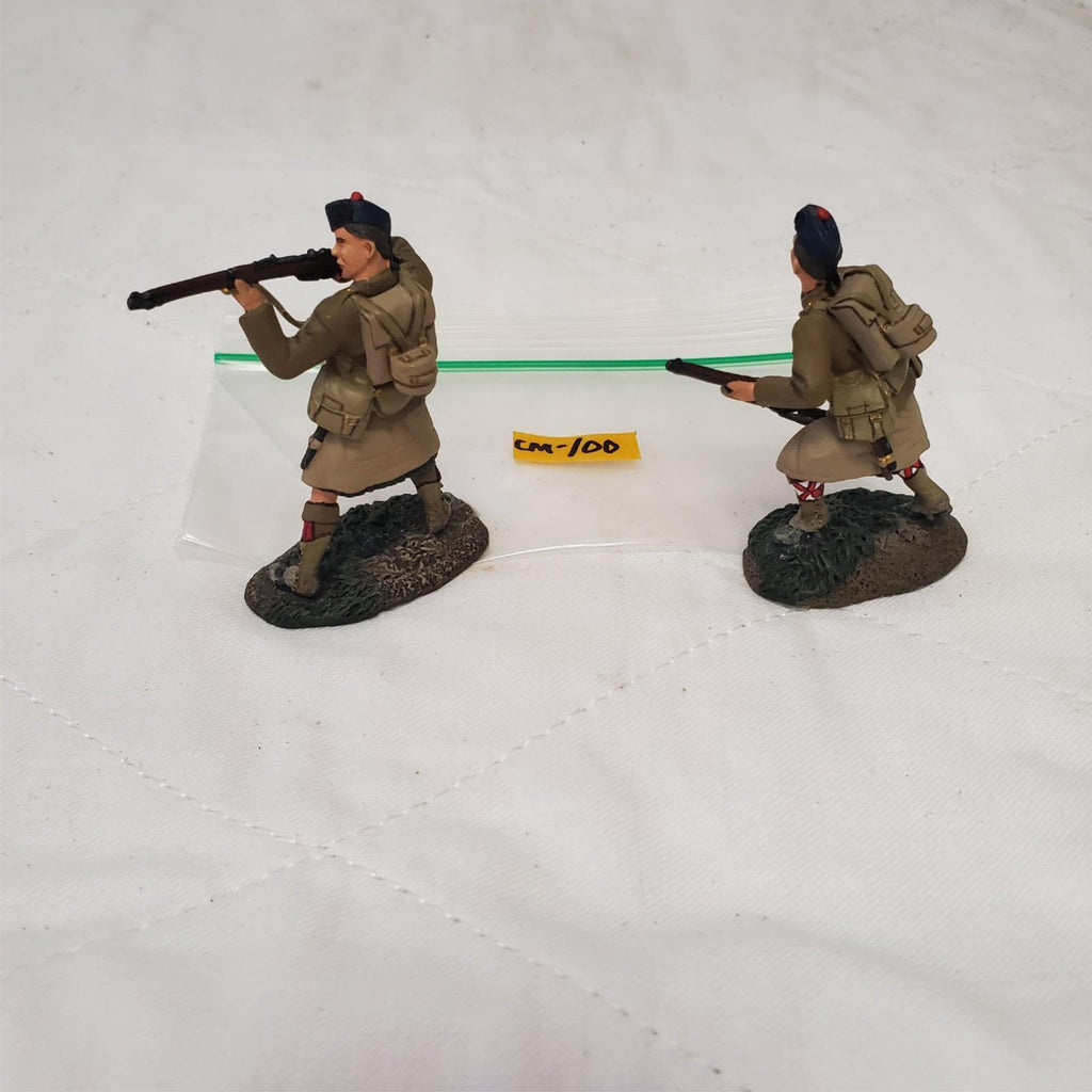 Lot of 2 Hand Painted Metal Toy Soldier Shooting and Runner CM-100