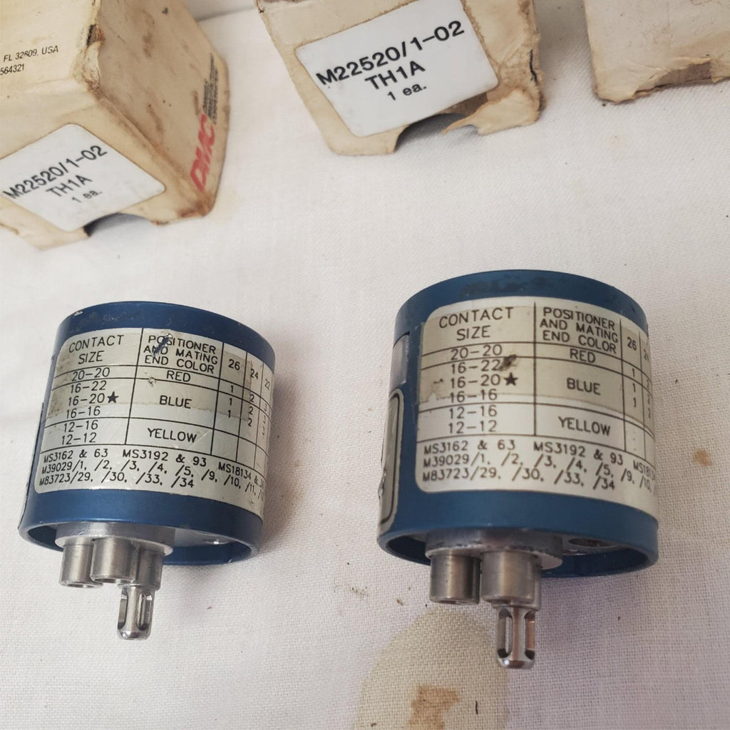 Set of 2 DMC M22520/1-02 TH1A Turret Head Positioner LOT-974