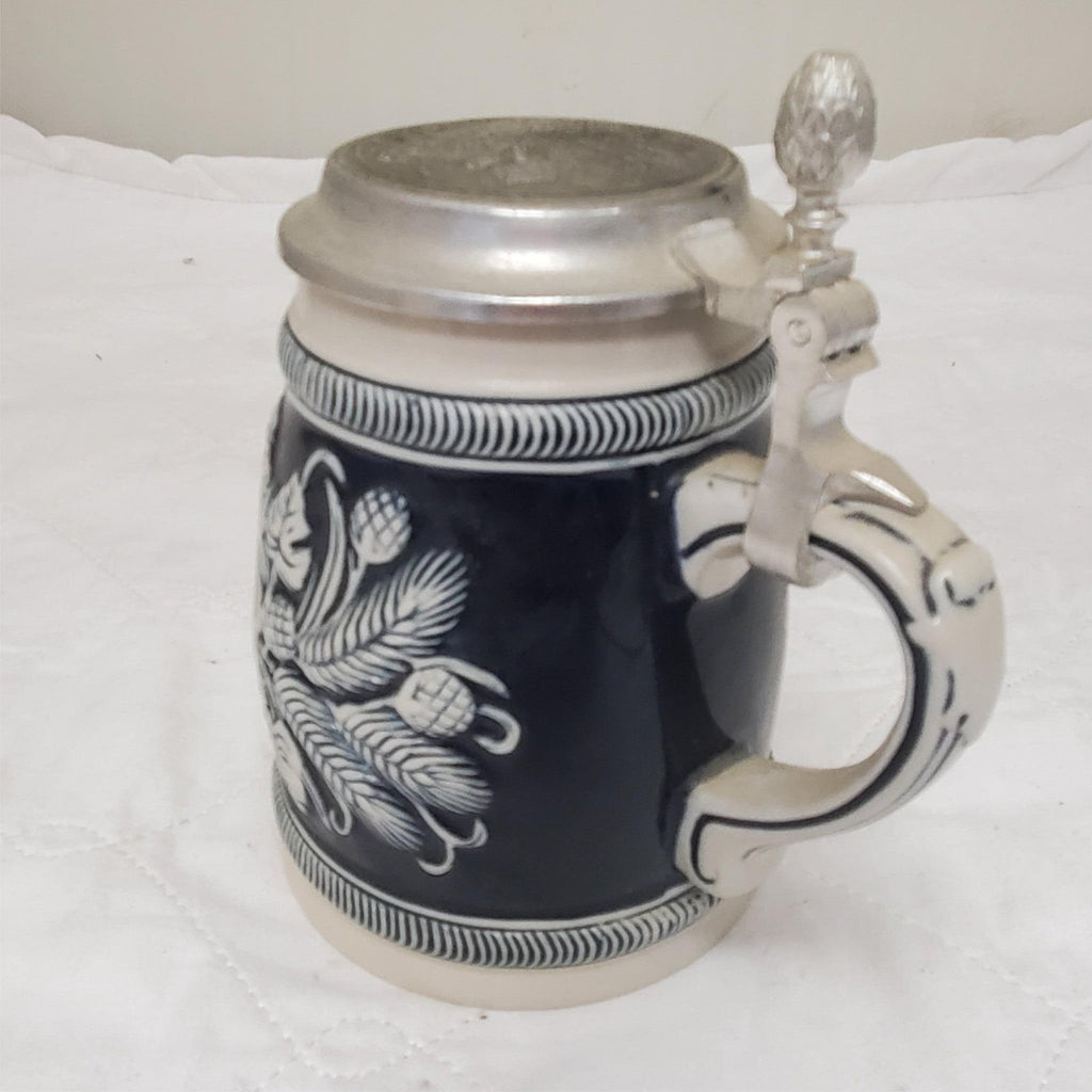 Handcrafted German Hopfen Und Malz Traditional Ceramic Beer Stein with Lid
