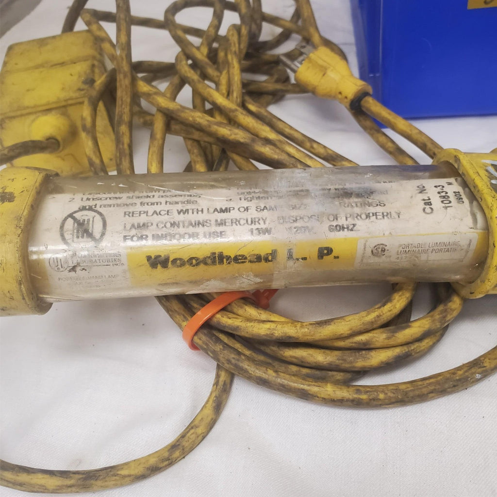 Fluorescent 13W 120V Portable Handheld Work Light LOT-38