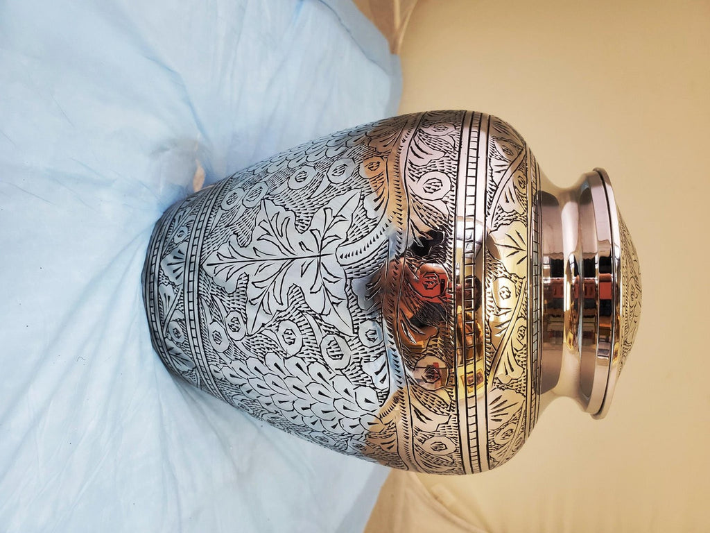 Modern Beautiful Design Handcrafted Urn for Human Ashes BA-629