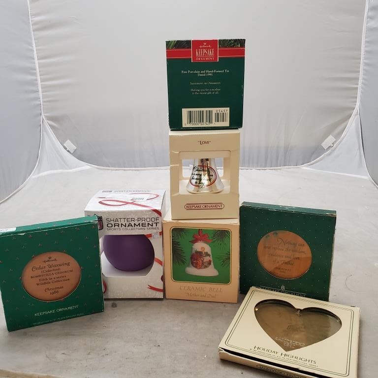 Hallmark Keepsake Cedar Waxwing Mother Christmas Collector's Series Ornament