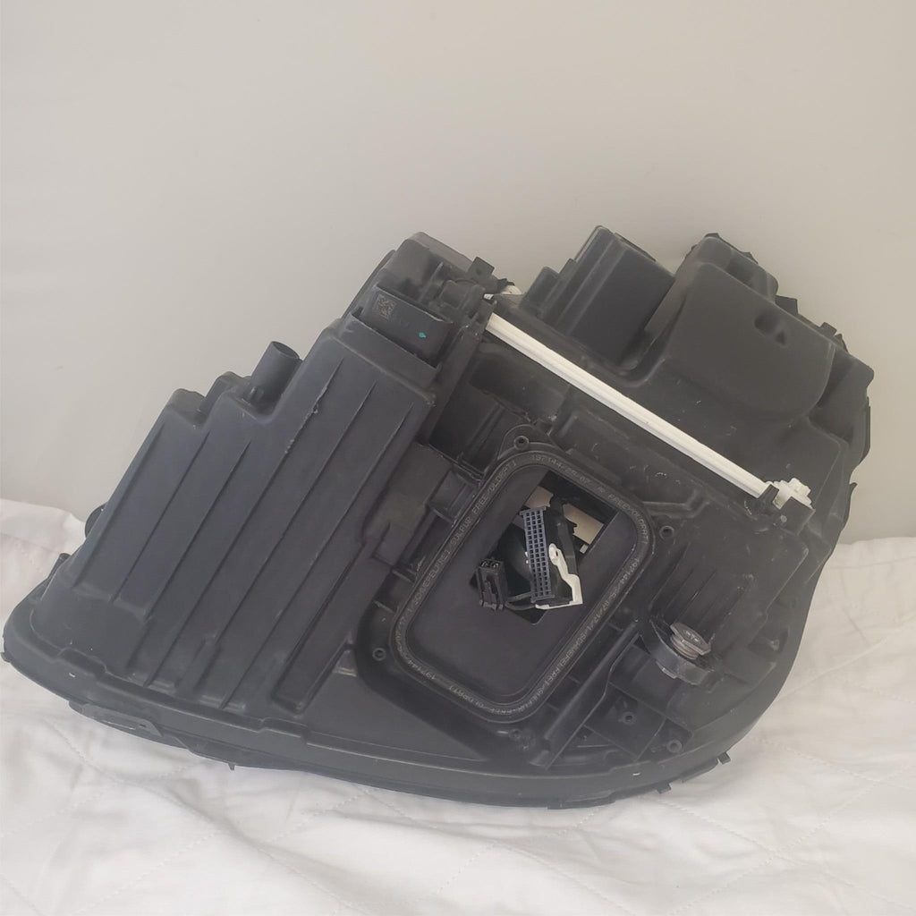 2017-2019 Mercedes Benz E Class Sedan Right Led Headlight A213-906-44-04 Kz