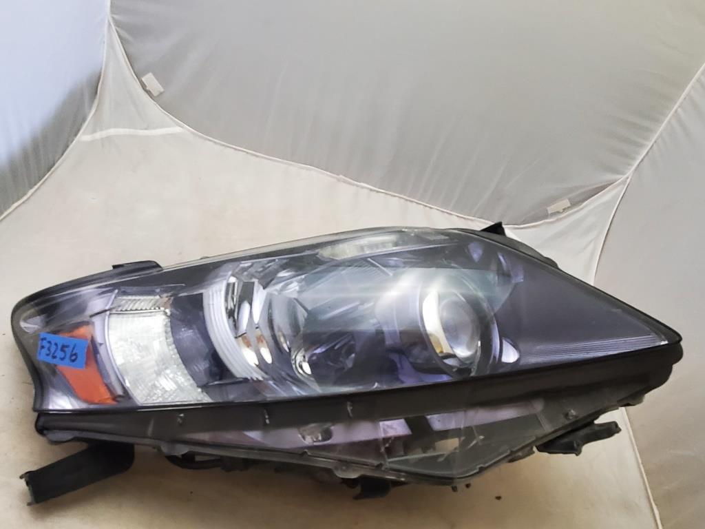 2009-2013 LEXUS RX330-350 Right Passenger Headlight Broken Tabs