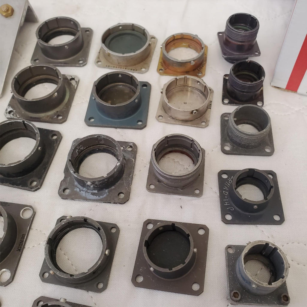 Lot of Cylinder Pipe Muffler Connector LOT 633