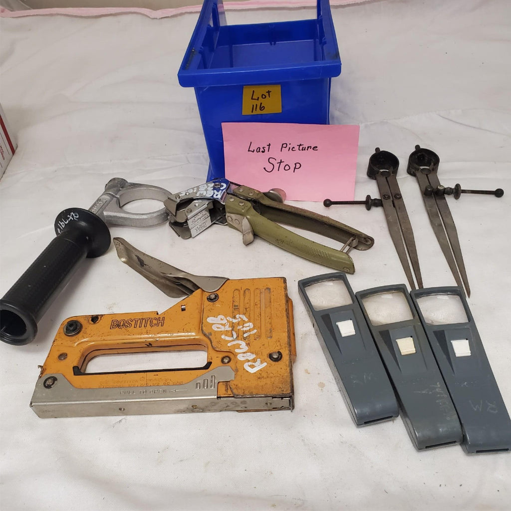 Lot of 8 Assorted Bostitch Stapler, Dividers Breaker Bar & More Tool LOT-116
