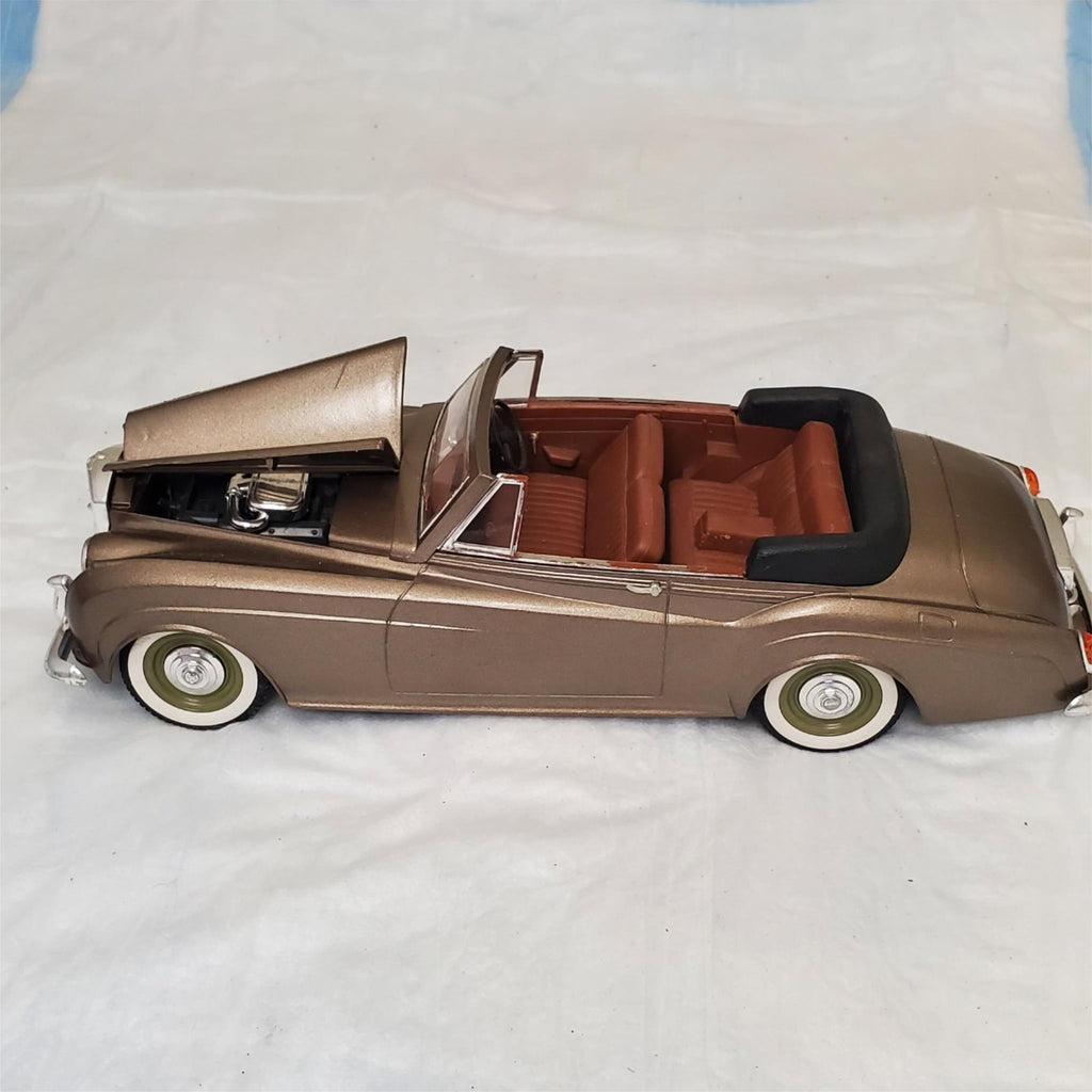 Vintage Bentley Collection Silver Cloud Die Cast Car
