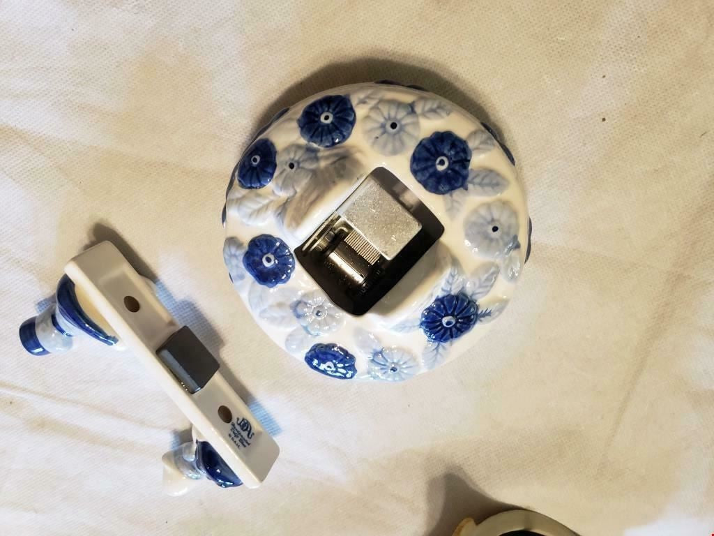 Vintage Used GOEBEL Vase Ganseliest Goose Girl man jongg Figurine & More