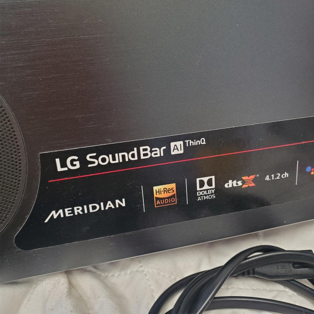 LG SL9YG Home Theater Sound System with Wireless Subwoofer and Surround Speakers