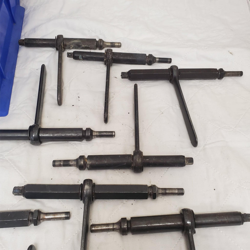 Lot of 10 Assorted Screw Removal Impact Tool LOT-409