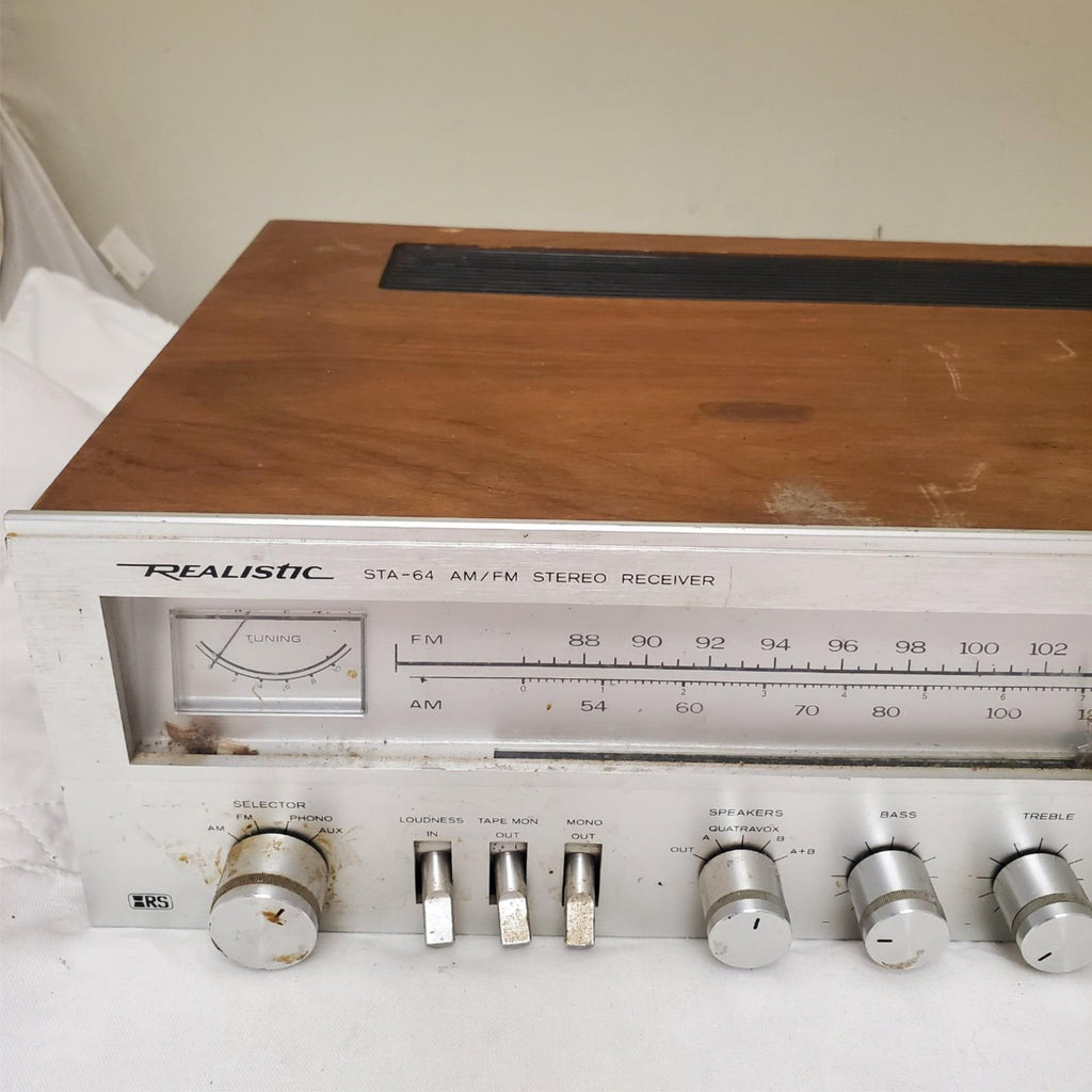 Vintage Realistic STA 64 AM FM Wood Cabinet Stereo Receiver 