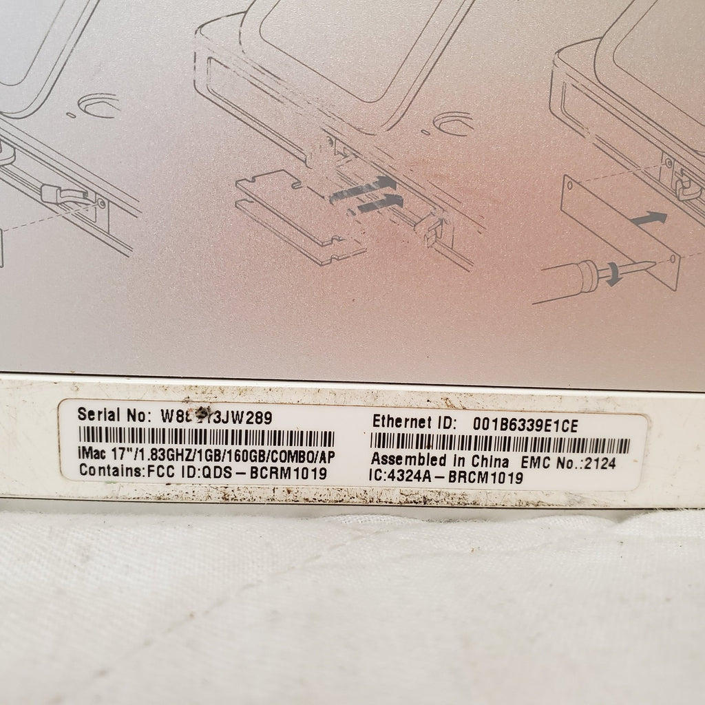 Apple iMac 17 in All In One Computer White Good Condition