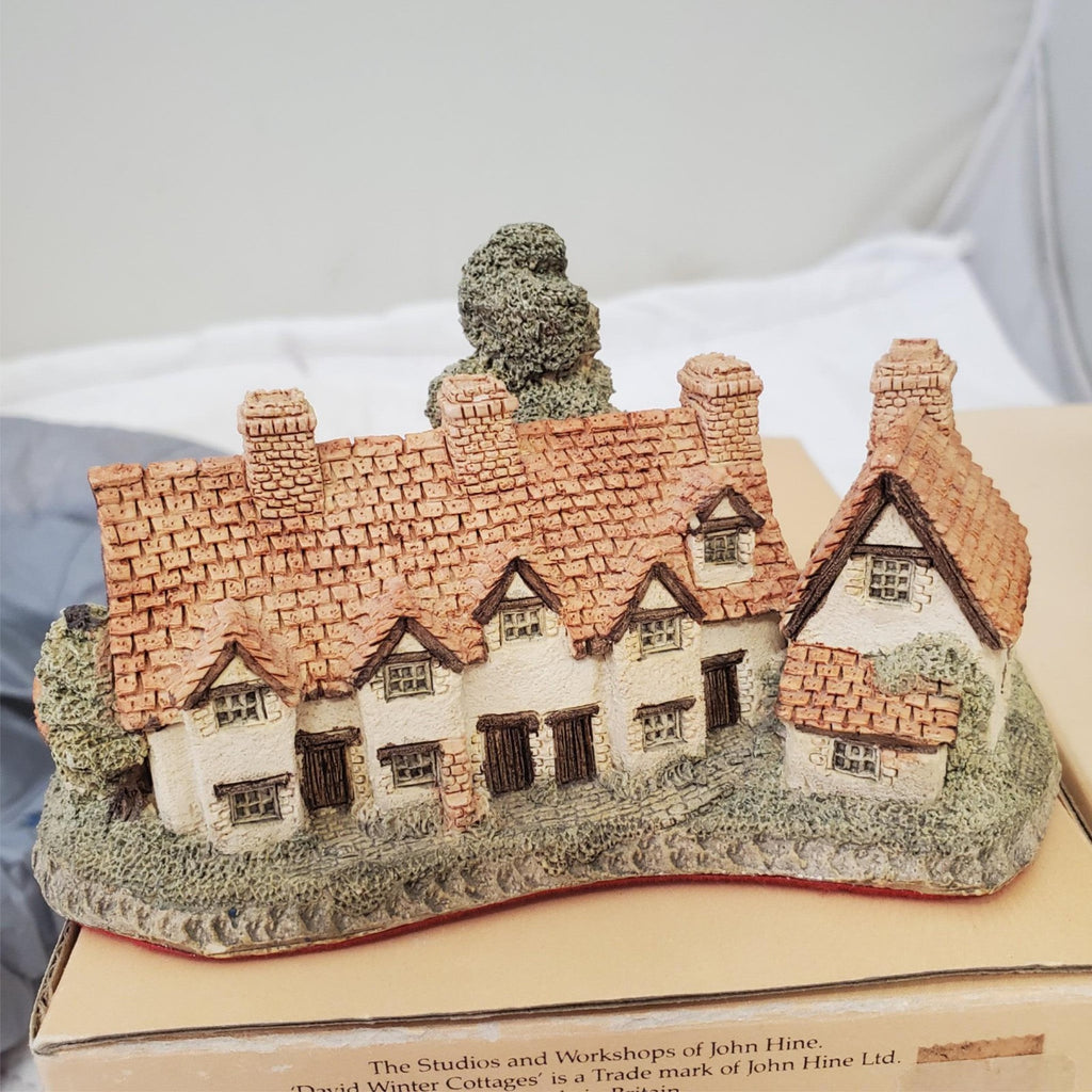 David Winter's Craftsman Cottage & Wine Merchant Cottage