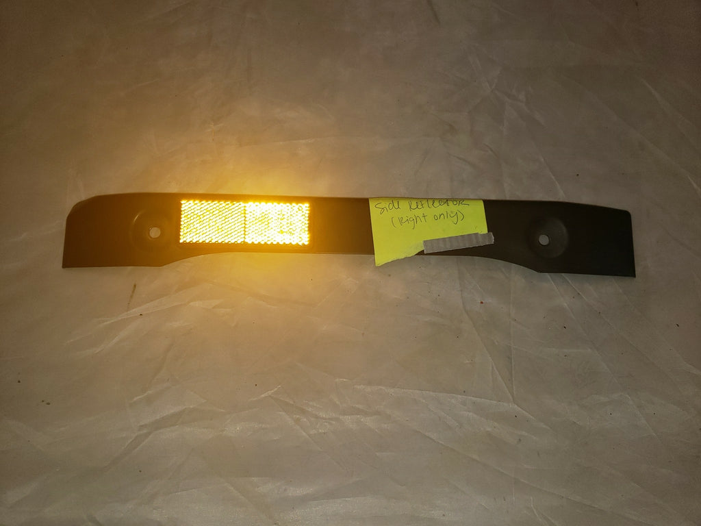 2000 Yamaha Royal Star Right Side Reflector