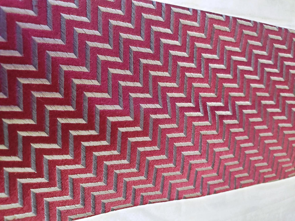 Giorgio Armani 100% Silk Men's Neck Tie Made in Italy