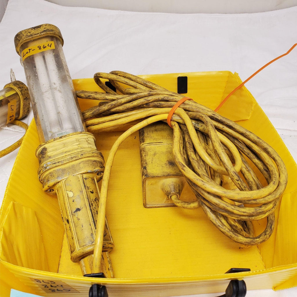 Woodhead Fluorescent Portable Handheld Work Light LOT-864