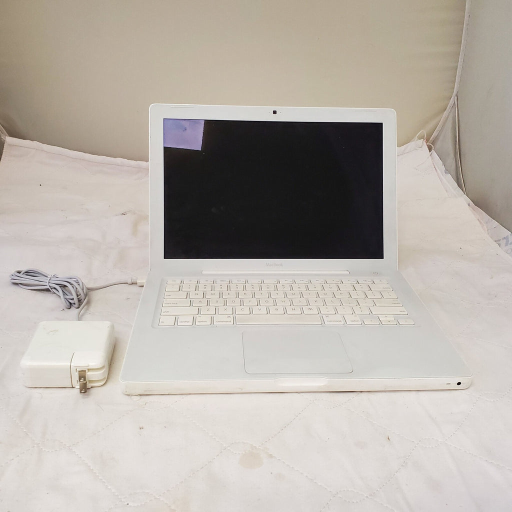 Used Apple Macbook Laptop Model A1181