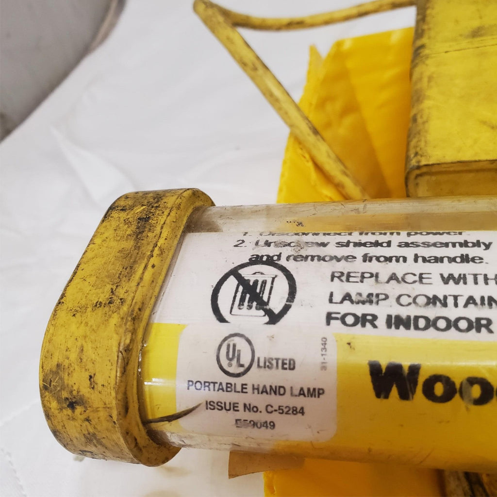 Woodhead Fluorescent Portable Handheld Work Light LOT-864