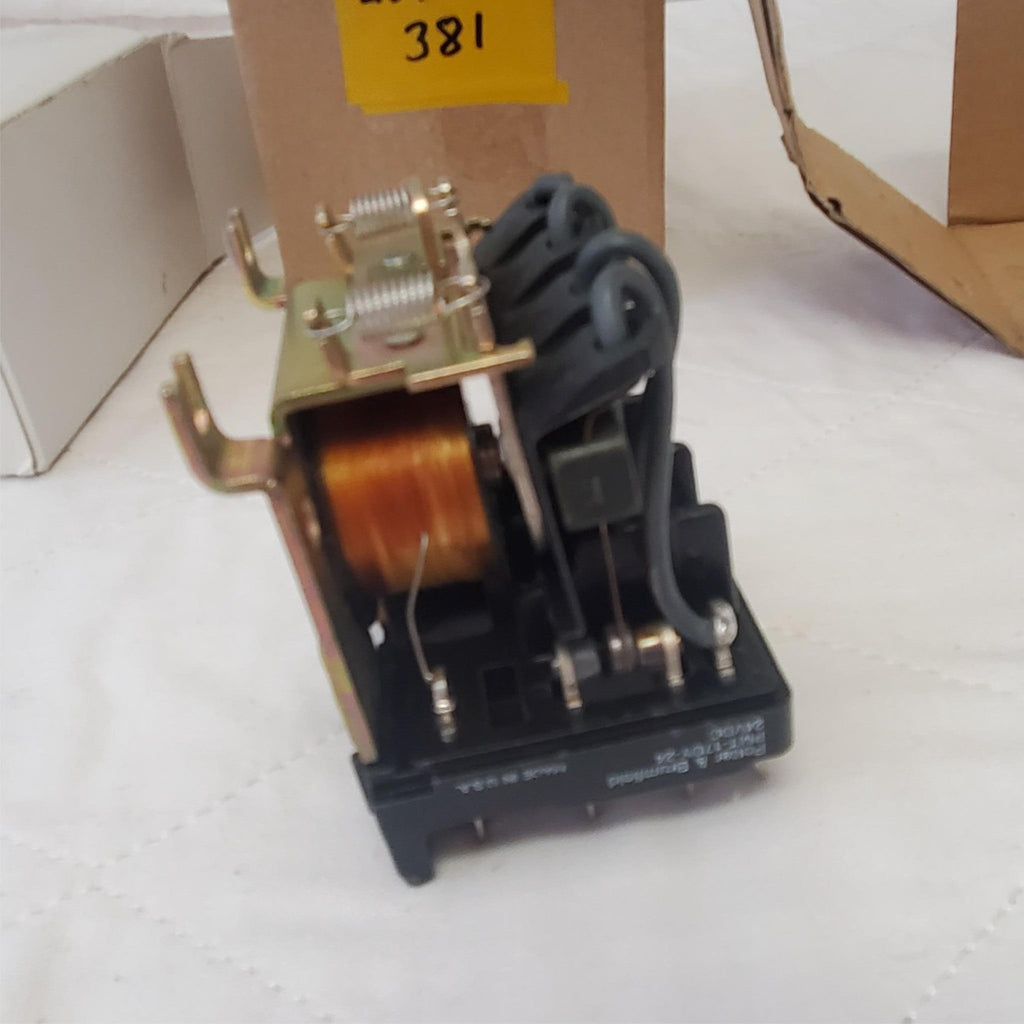 Potter & Brumfield PMT-17DY Relay 24 VDC 120/240 Volts LOT-381