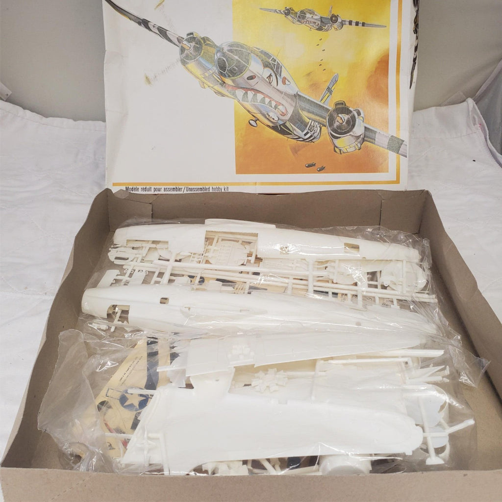 AMT 1/48 Martin B-26B Marauder Rare Vintage Model