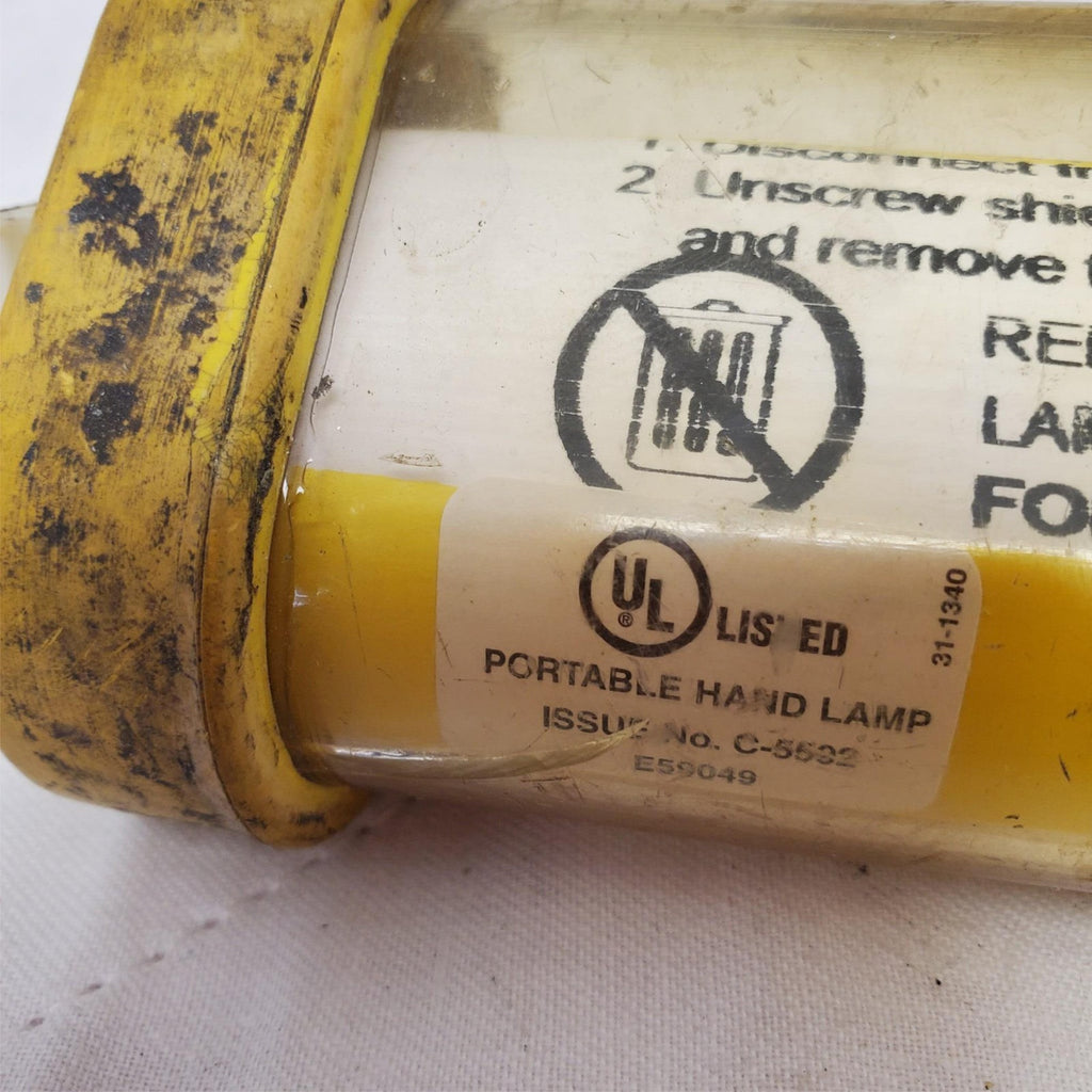 Woodhead Fluorescent 13W 120V Portable Handheld Work Light LOT-303