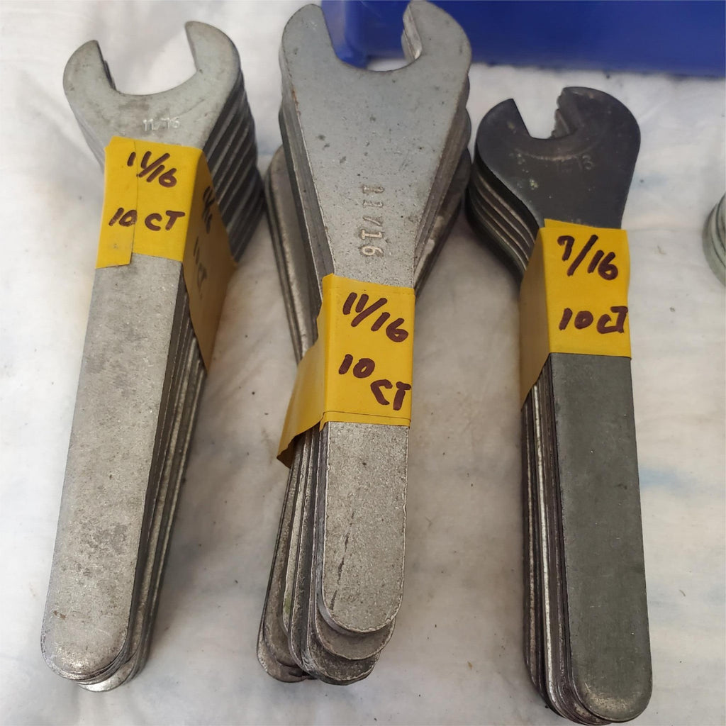 Lot of Combination Wrenches & Key Set in Different Sizes Lot 113