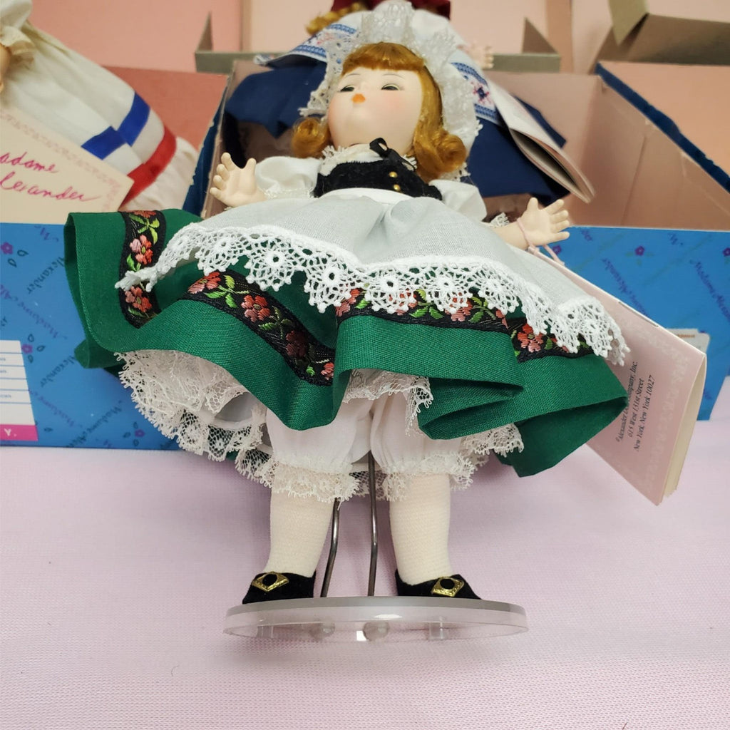 Set Of 5 Vintage Madame Alexander Miniature Showcase Dolls