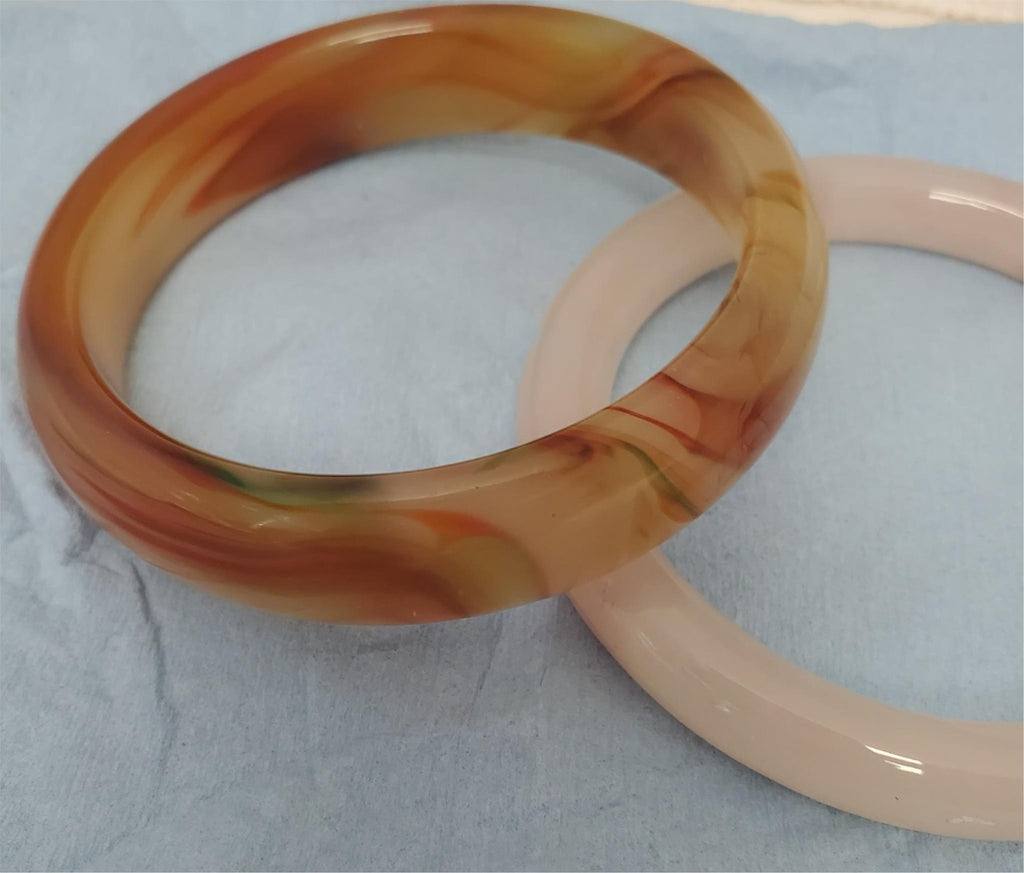 Set of 2 Natural Agate Carnelian & White Moonlight bangle