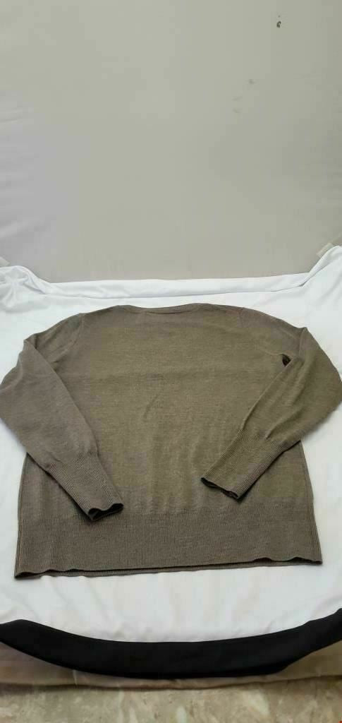 Banana Republic 100% Merino Wool Brown V-Neck Men's Sweater Size Large