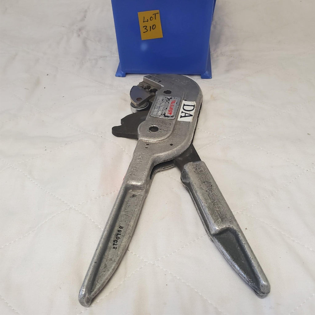 Burndy MR4 10 M Crimper Aircraft Tool LOT- 310