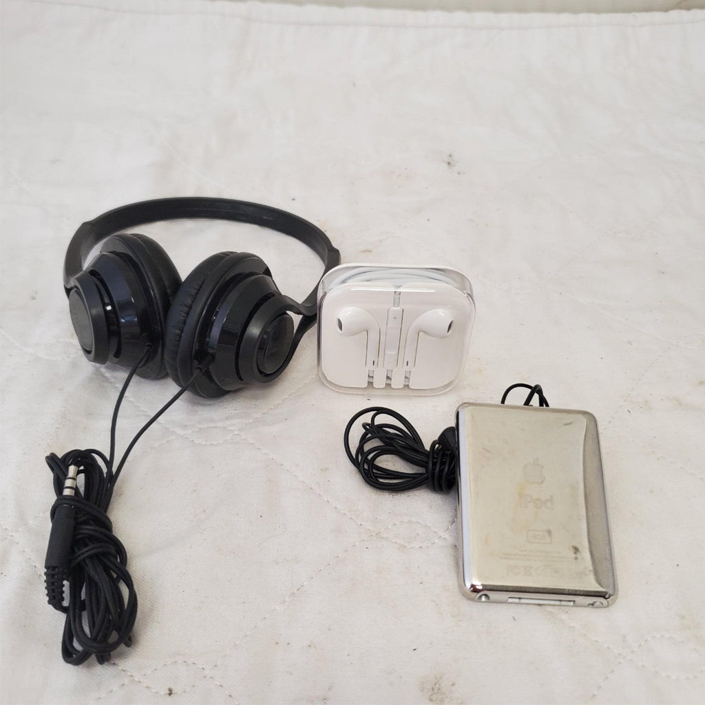 Lot of Apple Ipod Shuffle 8gb with Airdopes, Sony Handsfree & Headphone 