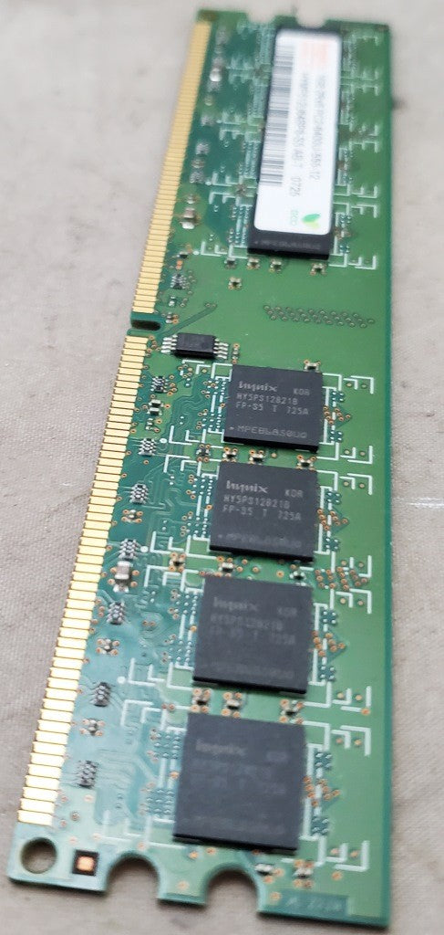 One Used Hynix 1GB 2Rx8 PC2-6400U-555-12 Korea 05 HYMP512U64BP8-S5- AB-T