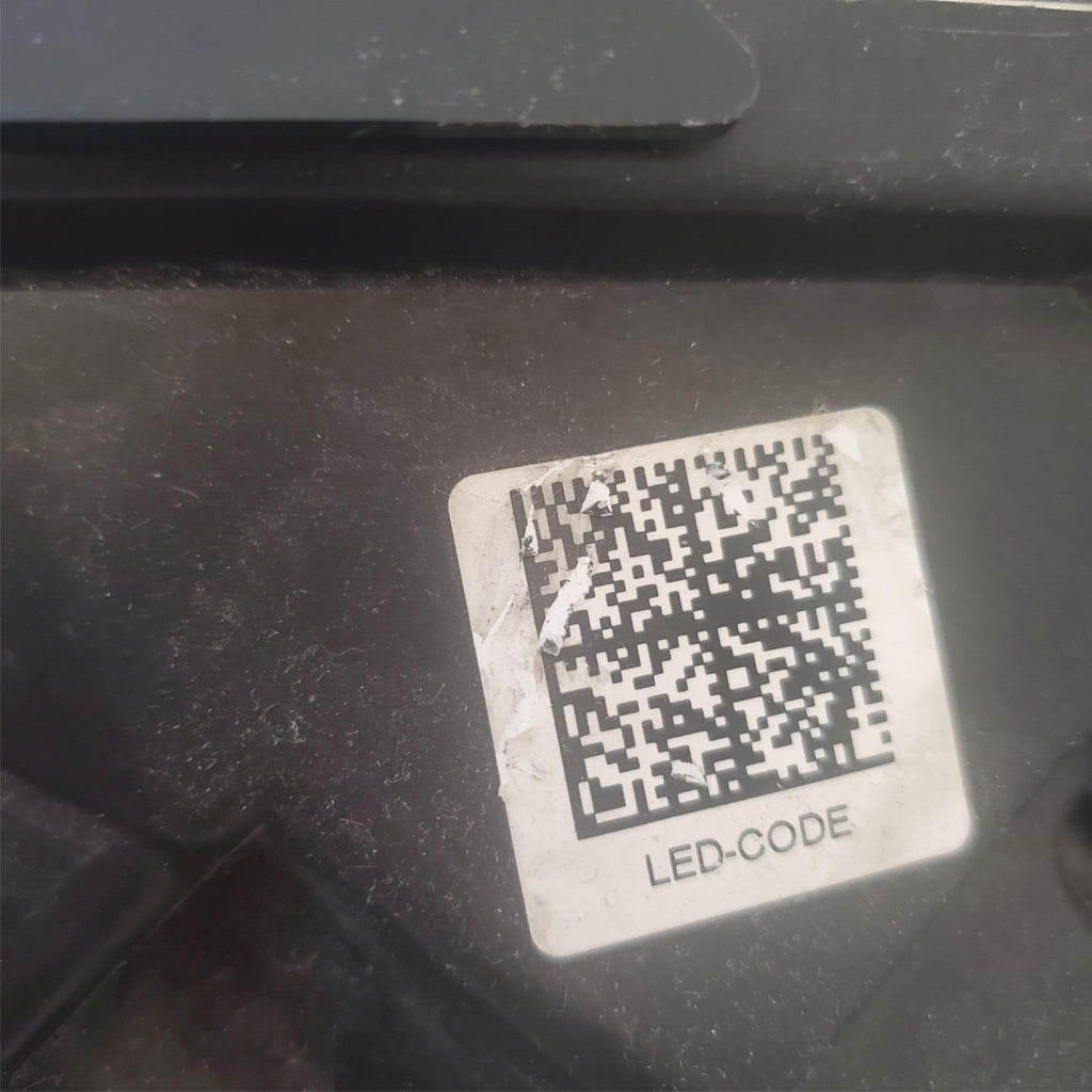 2017-2019 Mercedes Benz E Class Sedan Right Led Headlight A213-906-44-04 Kz