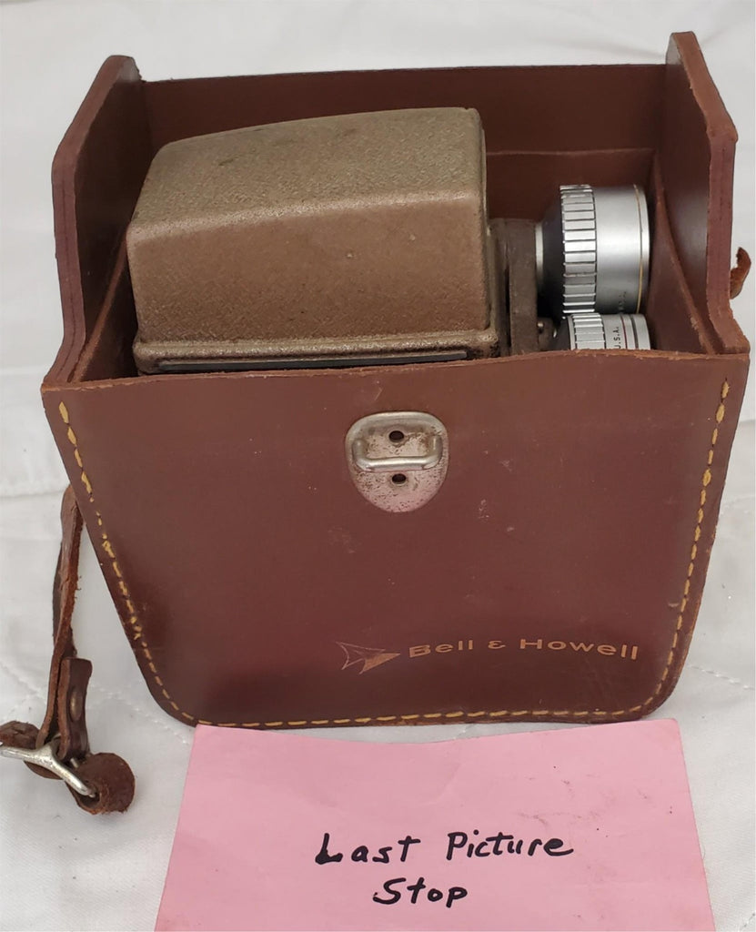 Bell & Howell 252 8mm Camera with Quik Splice Tapes, Ednalite Filter & Case