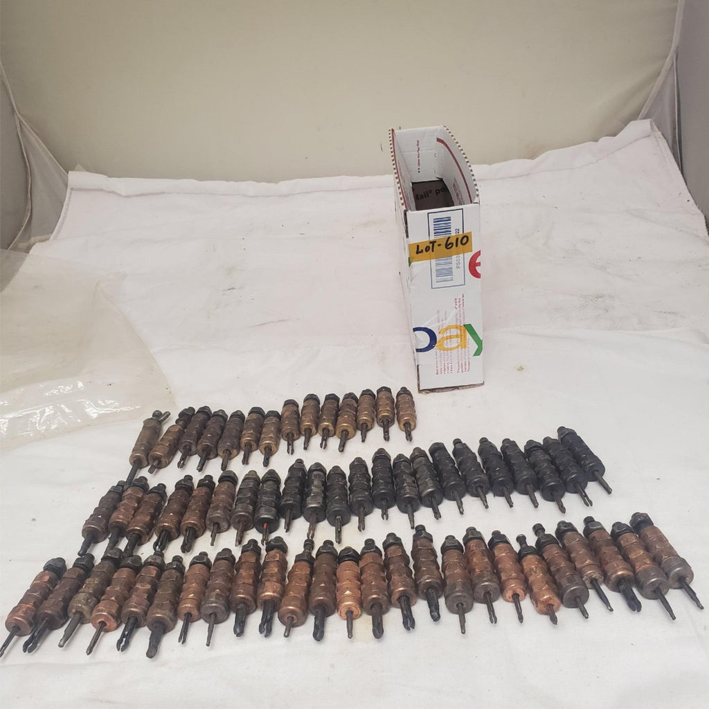 Lot of 61 Wing Nut Fasteners Clamps Wedgelock LOT-610