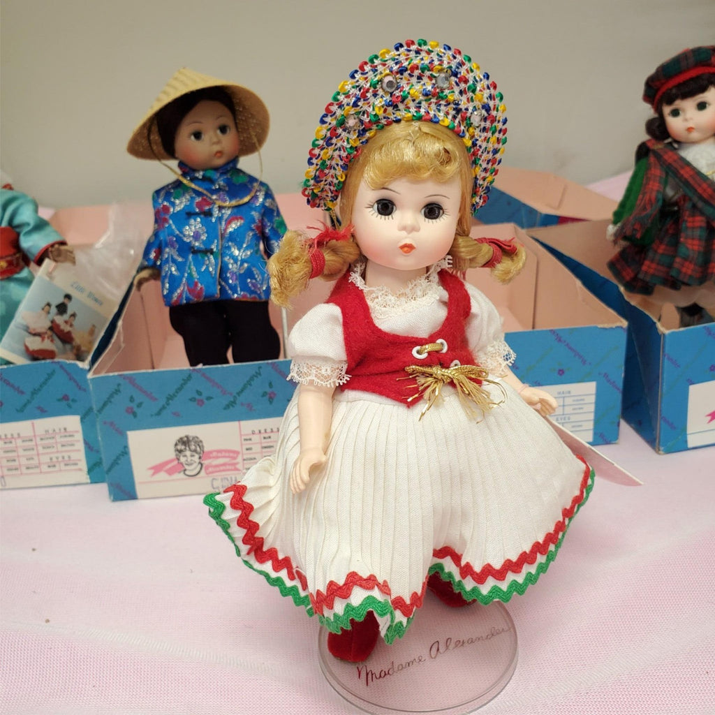 Set Of 4 Vintage Madame Alexander Miniature Showcase Series Dolls