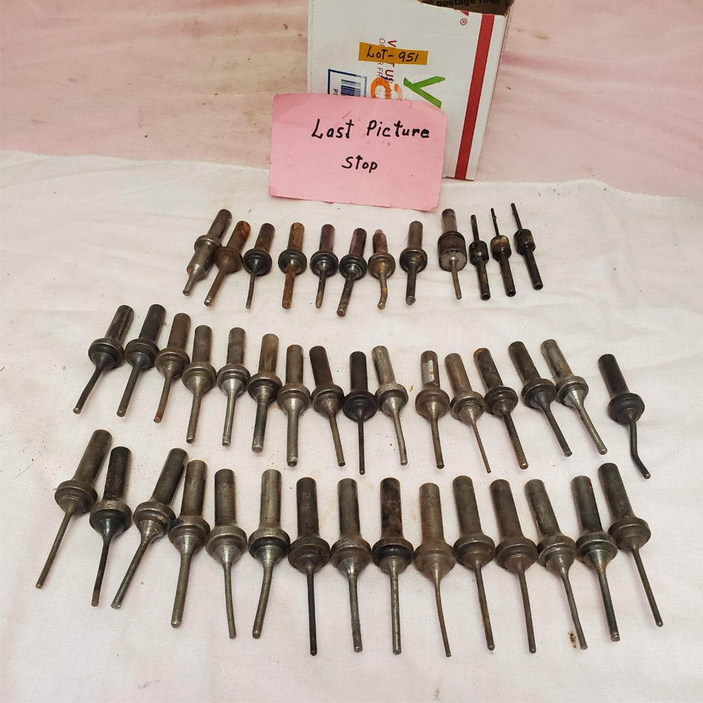 Lot of Assorted Rivet Gun Snaps Bit Knock Out Punch LOT-951