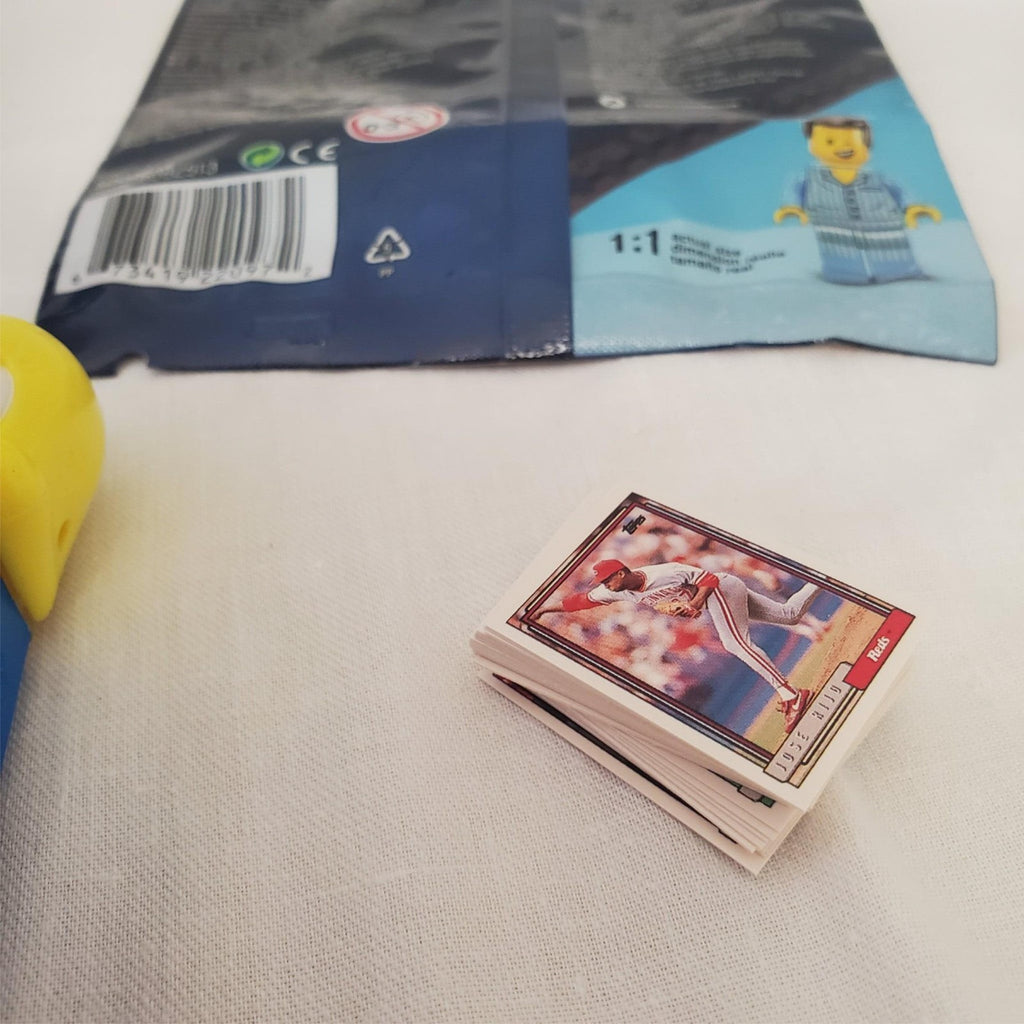 Supermario Bros. 30th Amiibo with Retro Arcade and Pez