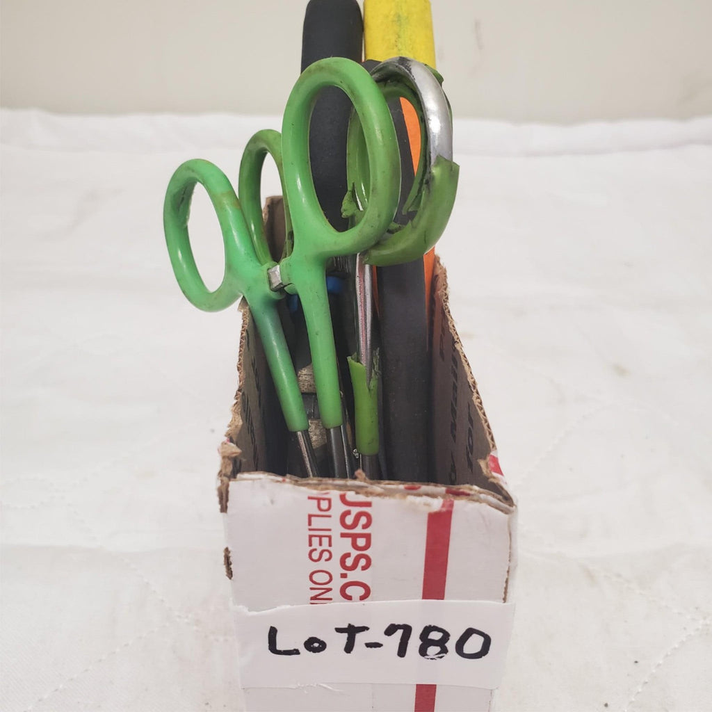 Lot of 5 Mixed Assorted Pliers Clamps & Medical Hemostats LOT-780