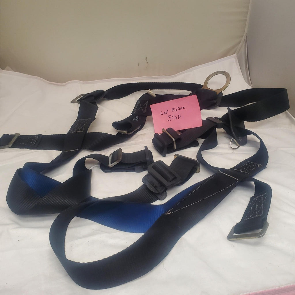 FallTech 7007 425 lbs Capacity Safety Harness with D Ring