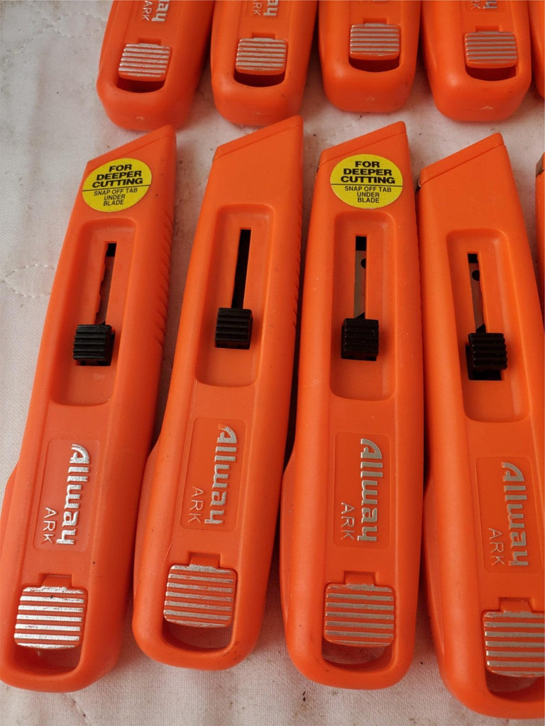 Lot of 17 Allway Tools ARK Self Retracting Safety Knife Box Cutter LOT 224